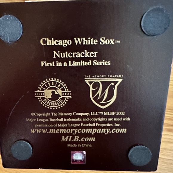 Chicago White Sox 2002 Rare First in Limited Series Nutcracker - Picture 2 of 16